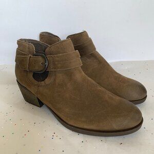 Clark’s Women’s Charlten Rae Brown Mushroom Boots Size 6 Comfort Bohemian Buckle